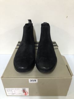 JOHN LEWIS CHELSEA BLACK BOOTS - SIZE 10 (669360)