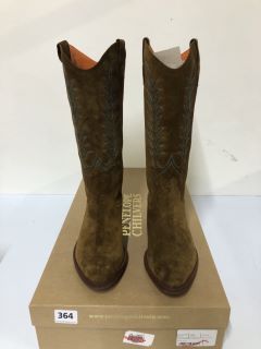 PENELOPE CHILVERS GOLDIE EMBROIDERED COWBOY BOOTS - SIZE 6 (682157)