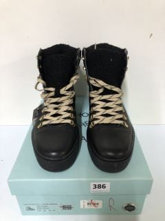 SHOE THE BEAR STB - AGDA L WARM LINED BLACK BOOTS - SIZE 6 (682157)