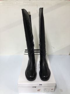 JOHN LEWIS TILDA 2 BLACK BOOTS - SIZE 8 (681751)