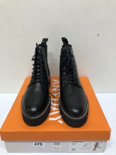 JOHN LEWIS ANYDAY PAISLEIGH BLACK BOOT - SIZE 6 (681456)