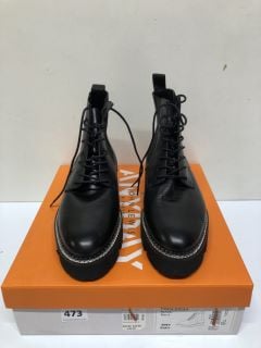 JOHN LEWIS ANYDAY PAISLEIGH BLACK BOOT - SIZE 6 (681456)