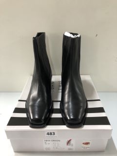 JOHN LEWIS NEW ORSON BLACK BOOTS - SIZE 7 (681456)