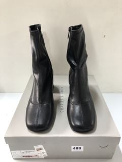 CHARLES & KEITH BLACK ANKLE BOOTS - SIZE 8 (681456)