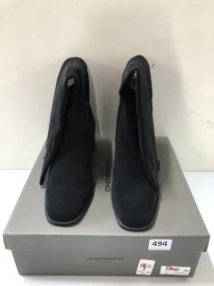 VAGABOND STINA BLACK BOOTS - SIZE 5 (655352)