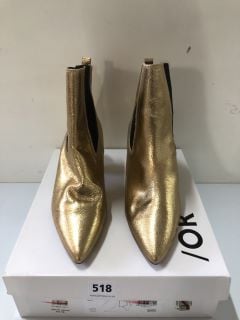 JOHN LEWIS ROBBIE GOLD BOOTS - SIZE 7 (681370)