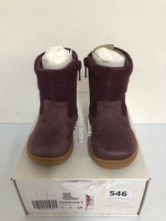 CLARKS FLASH CLOUDY T BERRY LEATHER CHILDREN'S BOOTS - SIZE 3.5 (611302)