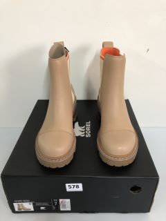 SOREL JOAN NOW CHELSEA HONEST BEIGE BOOT - SIZE 5 (682720)