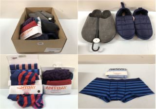 BOX OF CLOTHING TO INC ANYDAY JOHN LEWIS 5 TRUNKS COTTON RICH (682720)