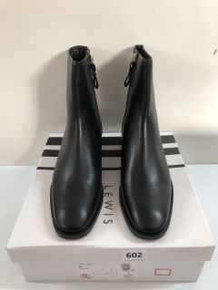 JOHN LEWIS PATSEY BLACK BOOTS - SIZE 7 (666660)