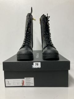 COACH TASHA BLACK LEATHER BOOTS - SIZE: 6 - RRP.£109 (681370)