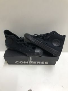 CONVERSE BLACK MONOCHROME SHOES - SIZE 1