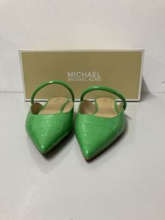 MICHAEL KORS JESSA FLEX FLAT MULE PALM SHOES - SIZE: 8.5 - RRP.£ 178 (681370)