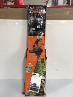 BLACK + DECKER 55CM CORDED HEDGE TRIMMER