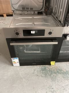 ZANUSSI BUILT-IN SINGLE ELECTRIC OVEN MODEL NO: ZOHCX3X2 (EX DISPLAY)