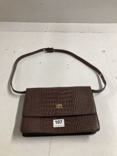 WOMEN'S BROWN LEATHER SHOULDER BAG (CAGE NUMBER 688006)