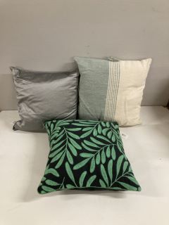 BOX OF CUSHIONS IN VARIOUS SIZES AND DESIGNS (CAGE NUMBER 711585)