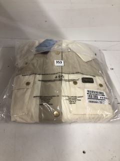 BARBOUR INTERNATIONAL COSMOS WATERPROOF POCKET DETAIL JACKET WHITE SIZE: 16