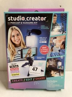 STUDIO CREATOR PODCAST & VLOGGING KIT