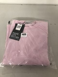 GYM COFFEE CHILL CREW JUMPER BABY PINK SIZE: XS