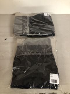 BOX OF INDIGO JEANS IN VARIOUS SIZES