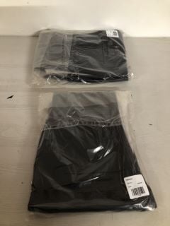 BOX OF INDIGO JEANS IN VARIOUS SIZES