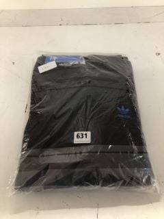 ADIDAS ESSENTIAL CREW JUMPER IN BLACK SIZE L