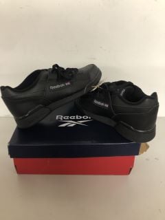 REEBOK WORKOUT PLUS MEN'S TRAINERS UK SIZE 8