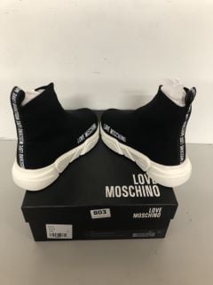 LOVE MOSCHINO ANKLE TRAINERS SIZE 38