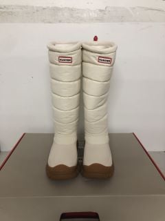 HUNTER W INTREPID TALL SNOW BOOT UK SIZE 8