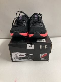 PAIR OF UNDER ARMOUR UA CHARGED PURSUIT WOMEN'S TRAINERS - SIZE UK 4 (CAGE NUMBER 669171)