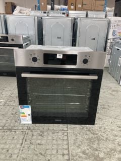 ZANUSSI SINGLE ELECTRIC OVEN MODEL ZOHCX3X2 RRP £359 (EX-DISPLAY)