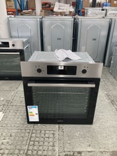 ZANUSSI SINGLE ELECTRIC OVEN MODEL ZOHCX3X2 RRP £359 (EX-DISPLAY)