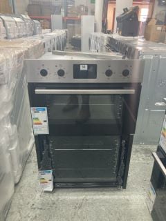 ZANUSSI DOUBLE ELECTRIC OVEN MODEL ZKHNL3X1 RRP £509 (EX-DISPLAY)