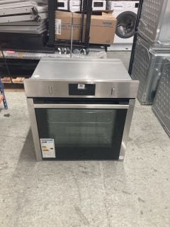 NEFF SINGLE ELECTRIC OVEN MODEL B3CCC0AN0B RRP £579 (EX-DISPLAY)