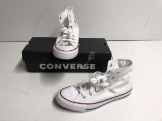 CONVERSE SNEAKERS SIZE 6