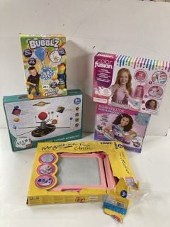 TOYS AND GAMES TO INCLUDE TOMY MEGA SKETCHER CLASSIC