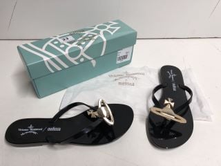 MELISSA HARMONIC SANDALS SIZE 40