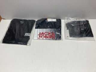 CLOTHING TO INCLUDE AN ADIDAS TOP L