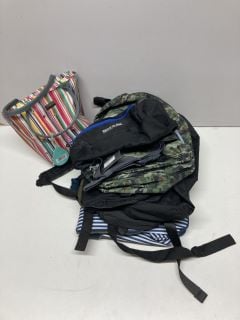 QTY OF BAGS TO INCLUDE A REGATTA BUMBAG