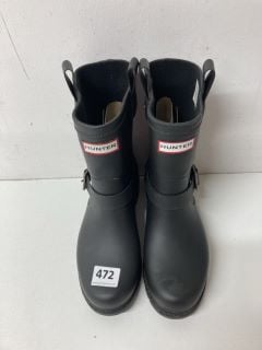 HUNTER BOOTS SIZE 5