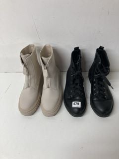 TWO PAIRS OF BOOTS TO INCLUDE NEW LOOK SIZE 5