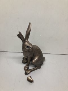 2 X HARE ANIMAL SCULPTURES