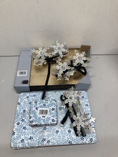 BOX OF HOMEWARES TO INCLUDE PLACEMATS AND NAPKIN RINGS