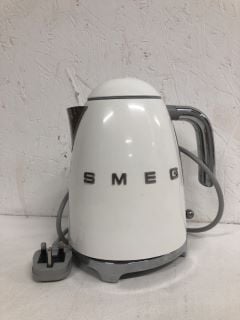 SMEG KETTLE WHITE