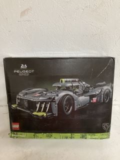 LEGO PEUGEOT 9X8 TECHNIC RRP £170.00