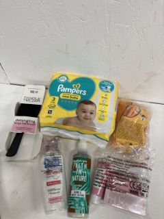 QTY OF ITEMS INC PAMPERS NAPPIES