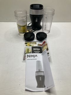 NINJA SMOOTHIE MAKER