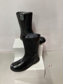 JOHN LEWIS ISOBEL 2 BLACK BOOTS SIZE: 31(628558)