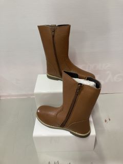 JOHN LEWIS ISOBEL 2 TAN BOOTS SIZE: 31(628558)